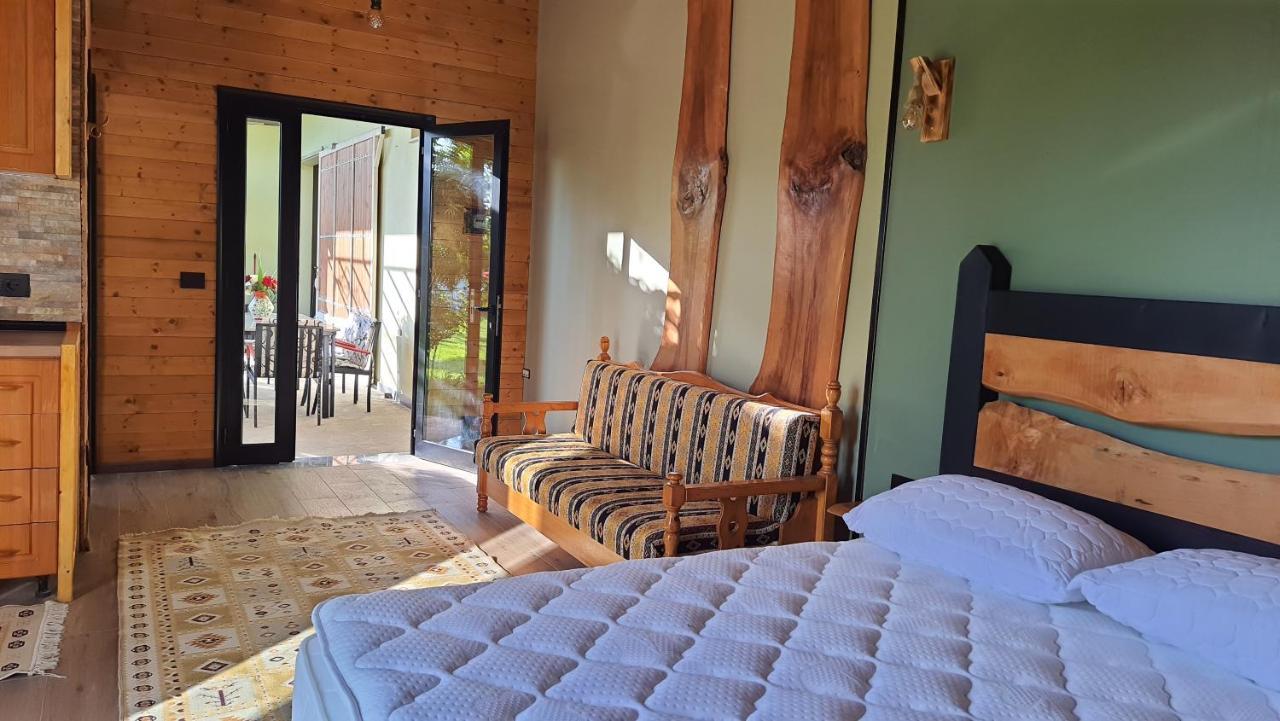 Room With Private Garden Shkodër Exteriör bild
